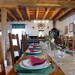 Dom wakacyjny Grand Restaure Avec Climatisation, Ideal Pour Familles - Fr-1-489-392 Lurcy-Lévis