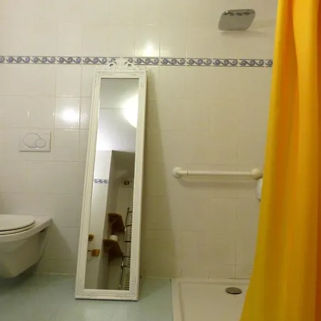 Grand Restaure Avec Climatisation, Ideal Pour Familles - Fr-1-489-392